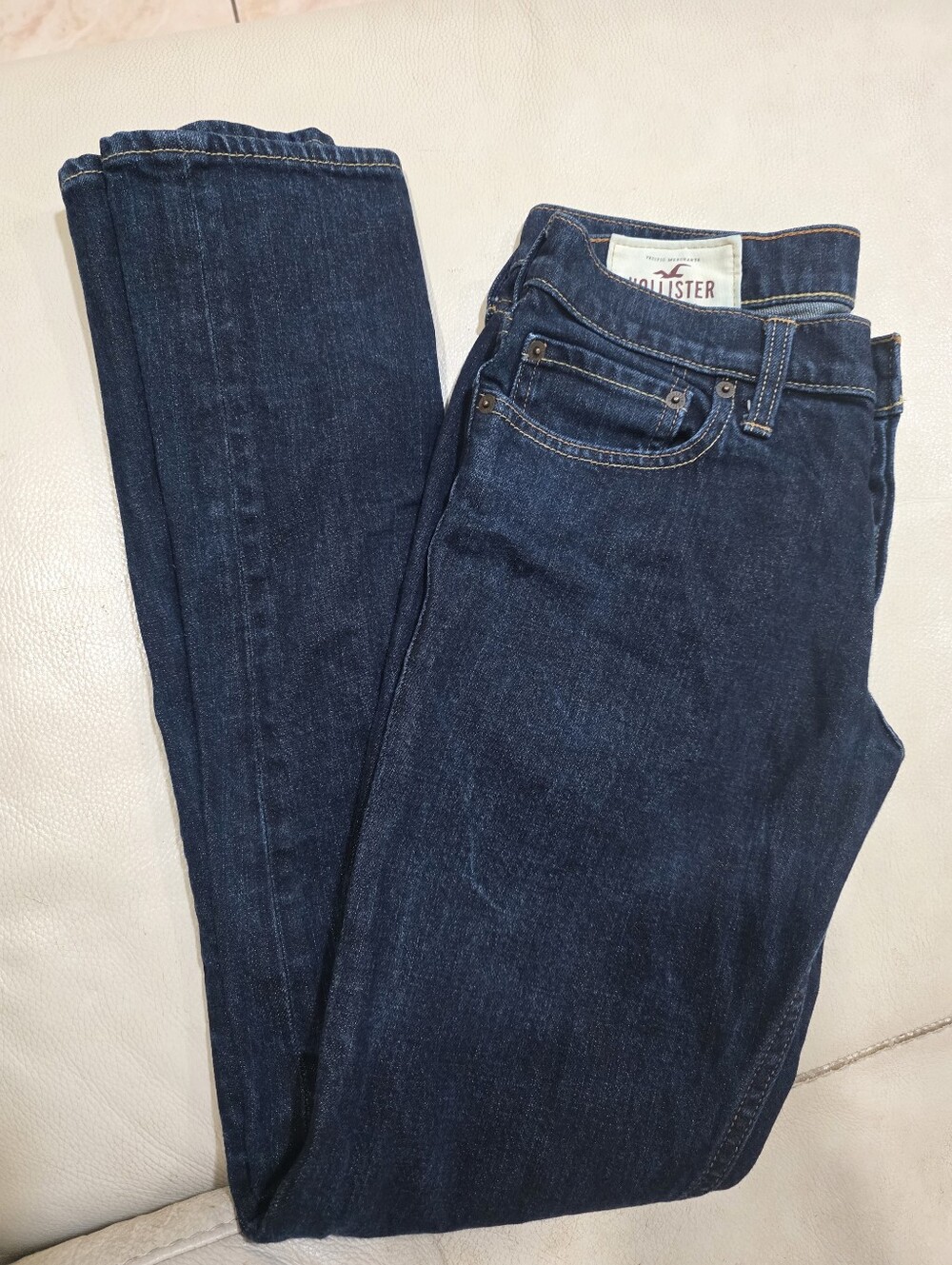 Hollister Men's Dark Blue Slim Jeans